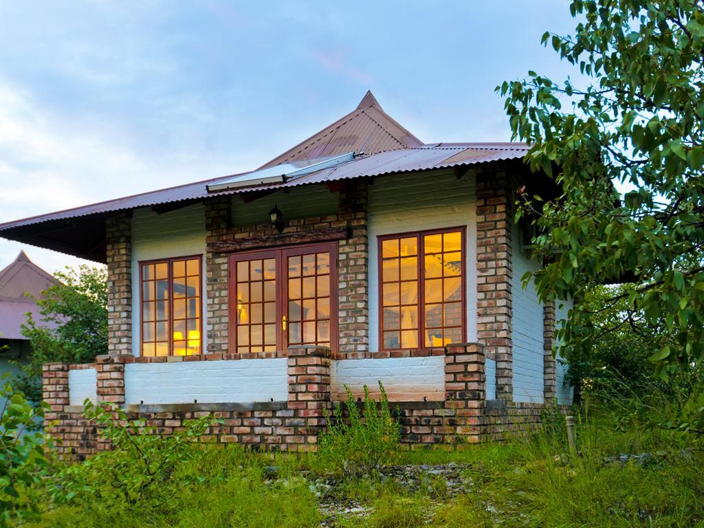 Gondwana Etosha Safari Lodge Окаукуехо Стая снимка