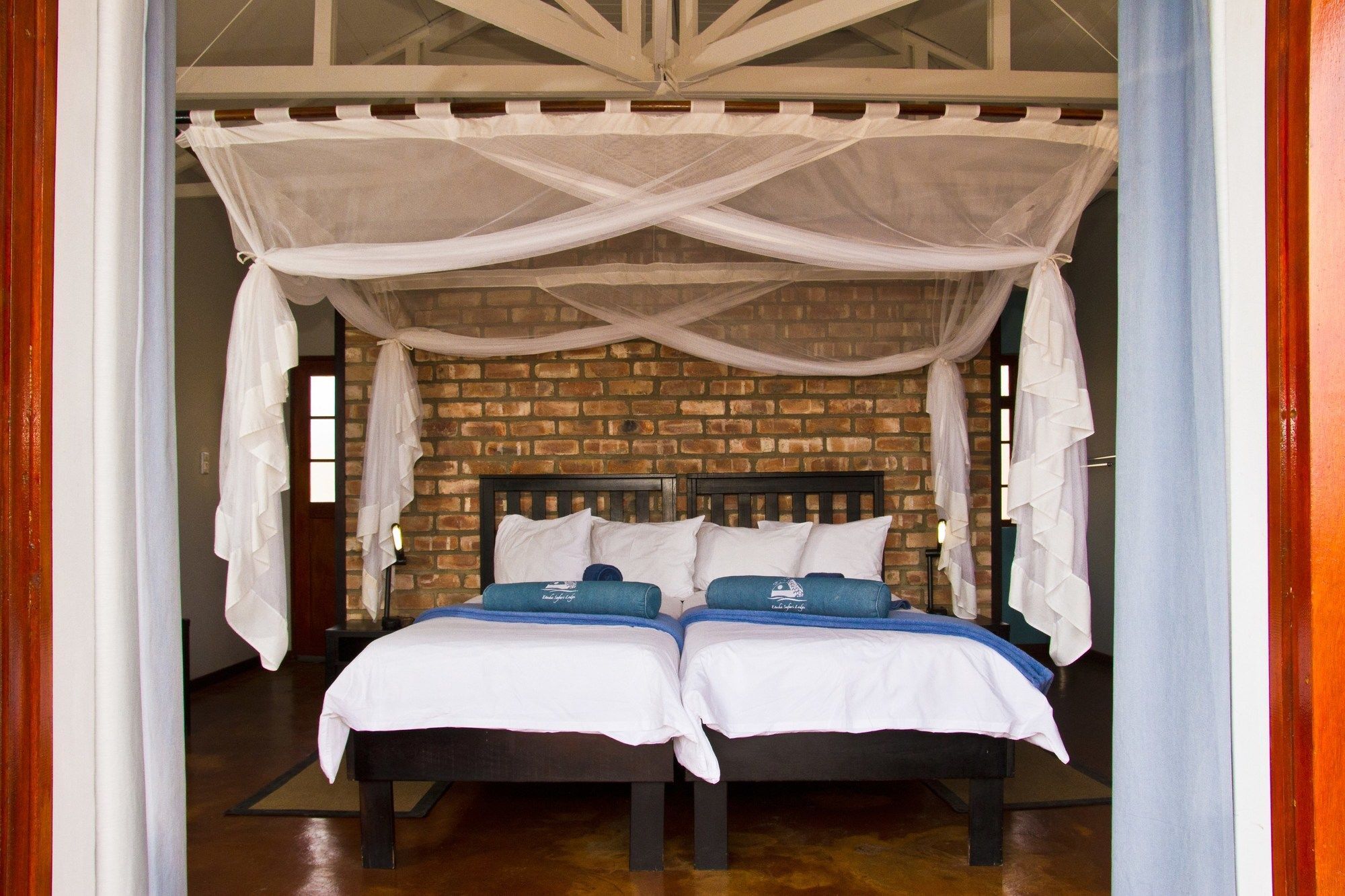 Gondwana Etosha Safari Lodge Окаукуехо Екстериор снимка